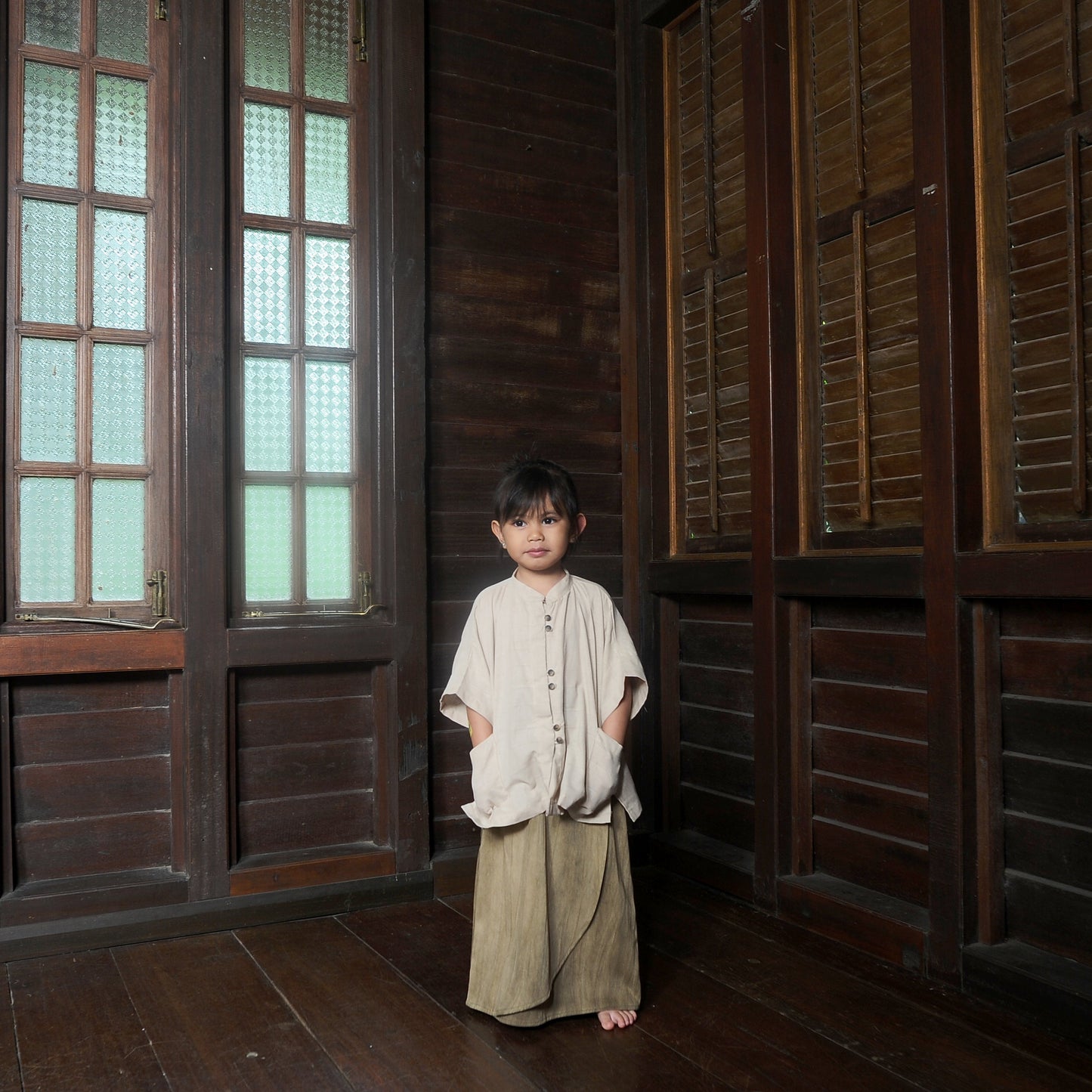 Ratna Boxy Girl Set in Ivory