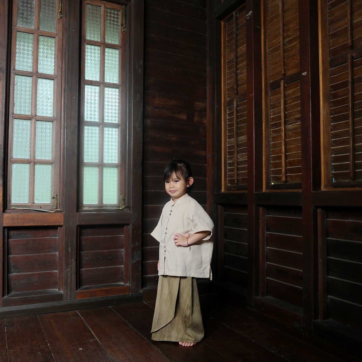 Ratna Boxy Girl Set in Ivory