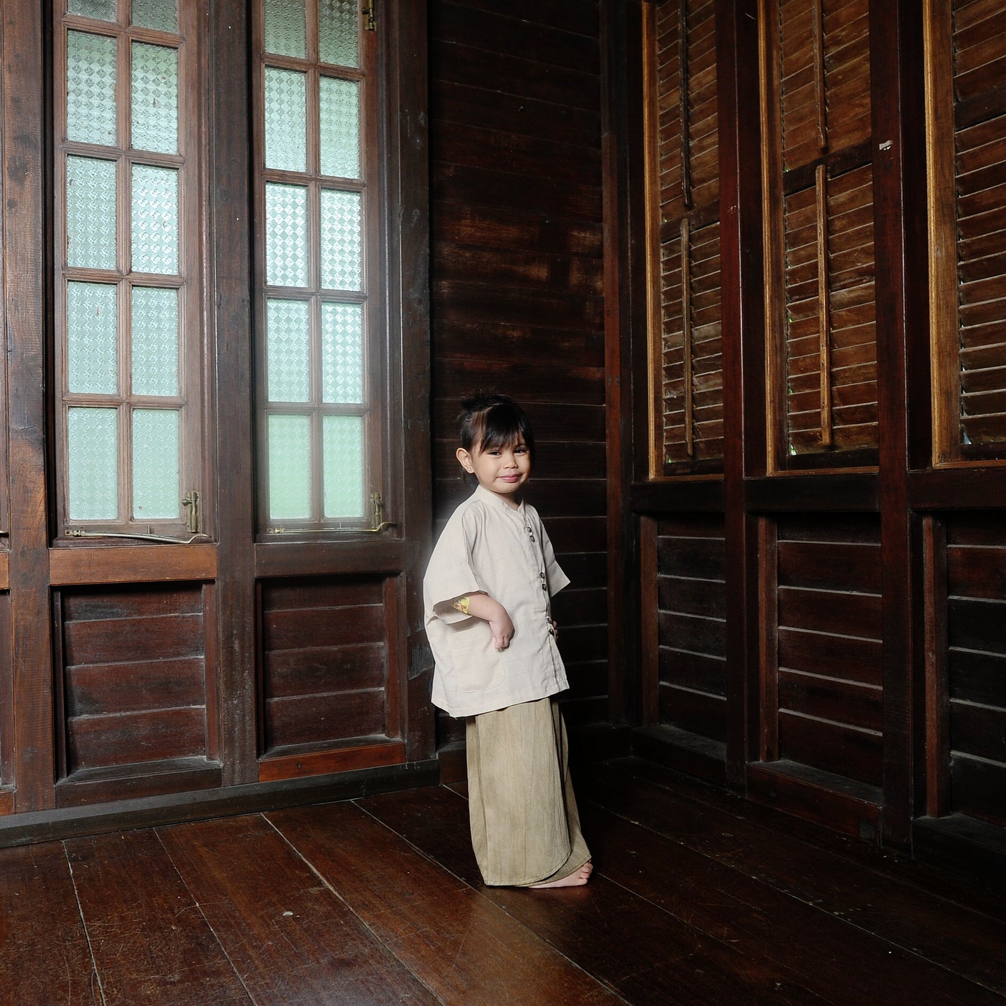 Ratna Boxy Girl Set in Ivory