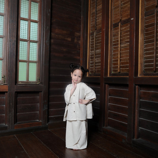 Puspa Girl Kebaya Set in Ivory