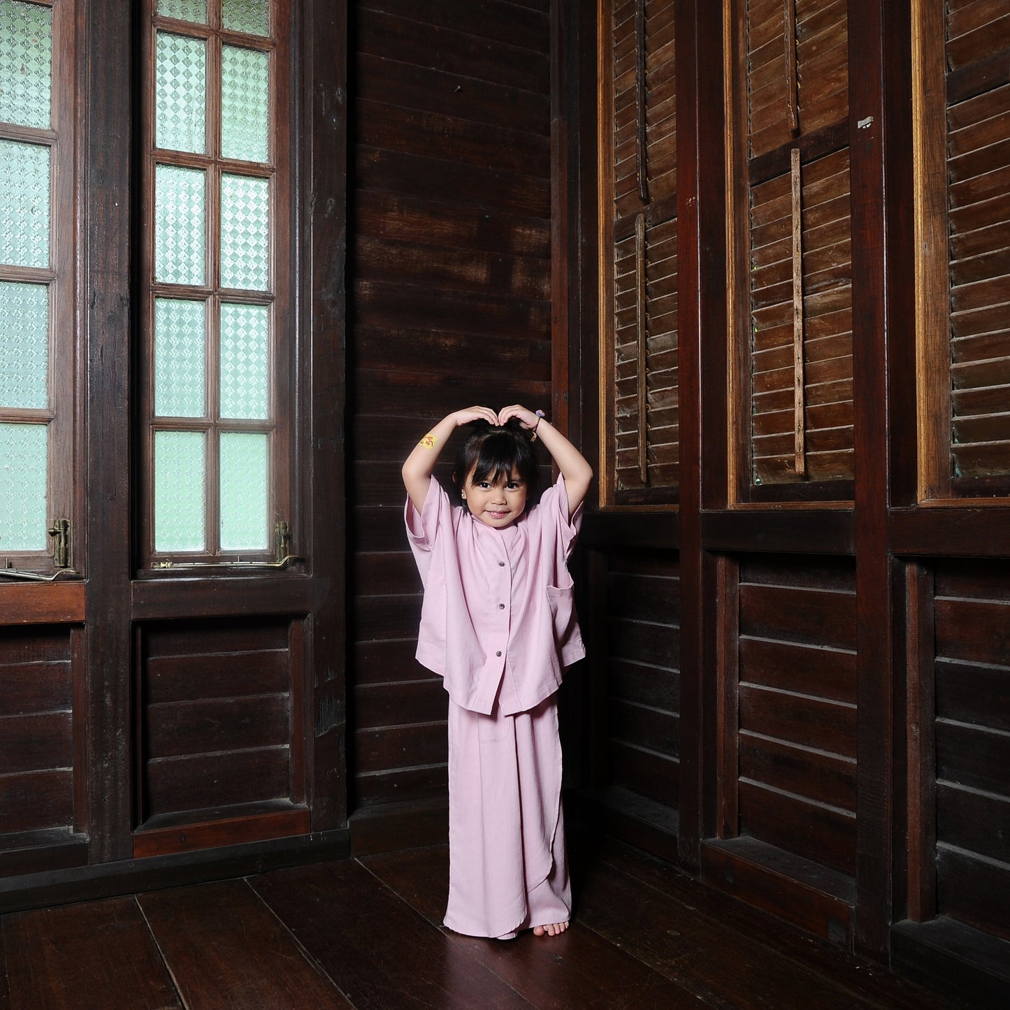 Puspa Girl Kebaya Set in Pink