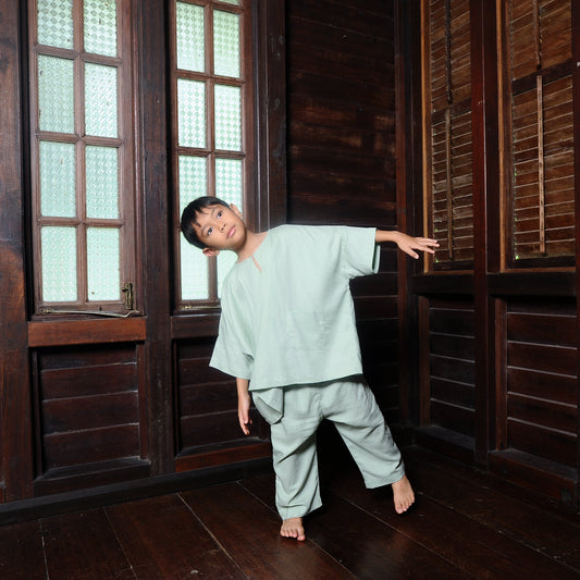 Kama Boy Set in Sage Green