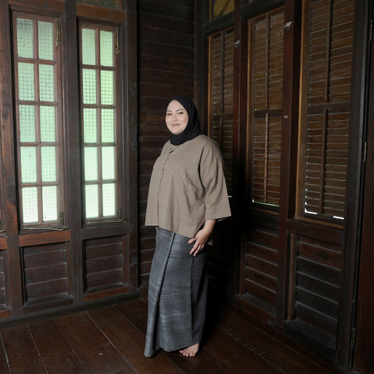 Afsun Boxy set in Taupe