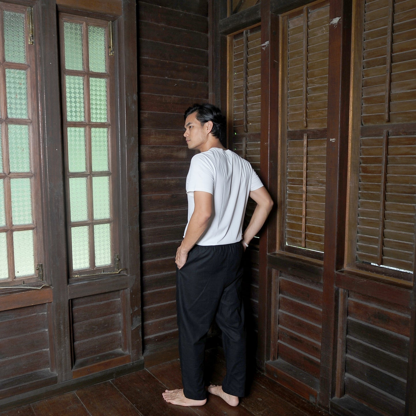 Takah Taper Pants in Black