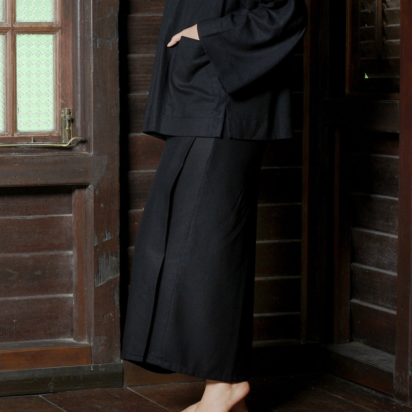 Kirana Boxy Kebaya in Black