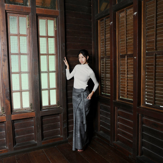 Kesuma Pareo in Grey