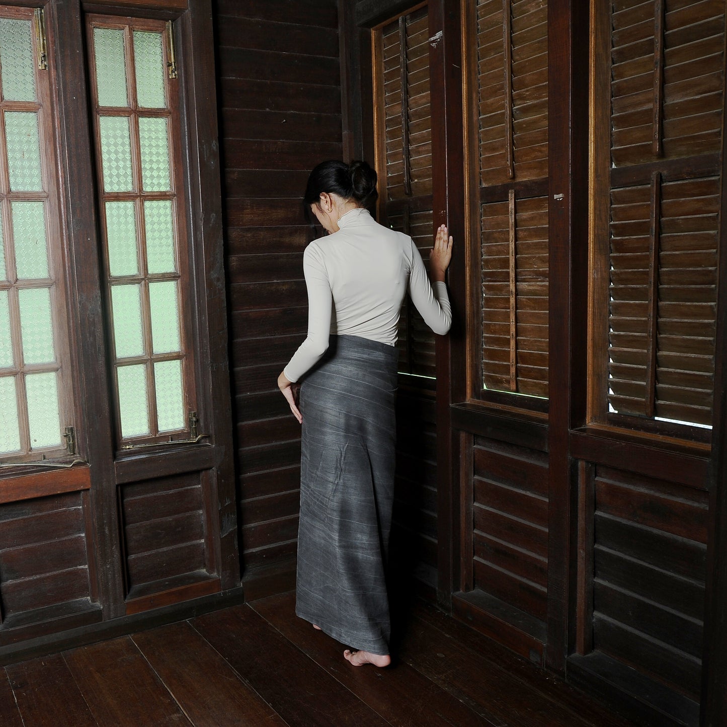 Kesuma Pareo in Grey