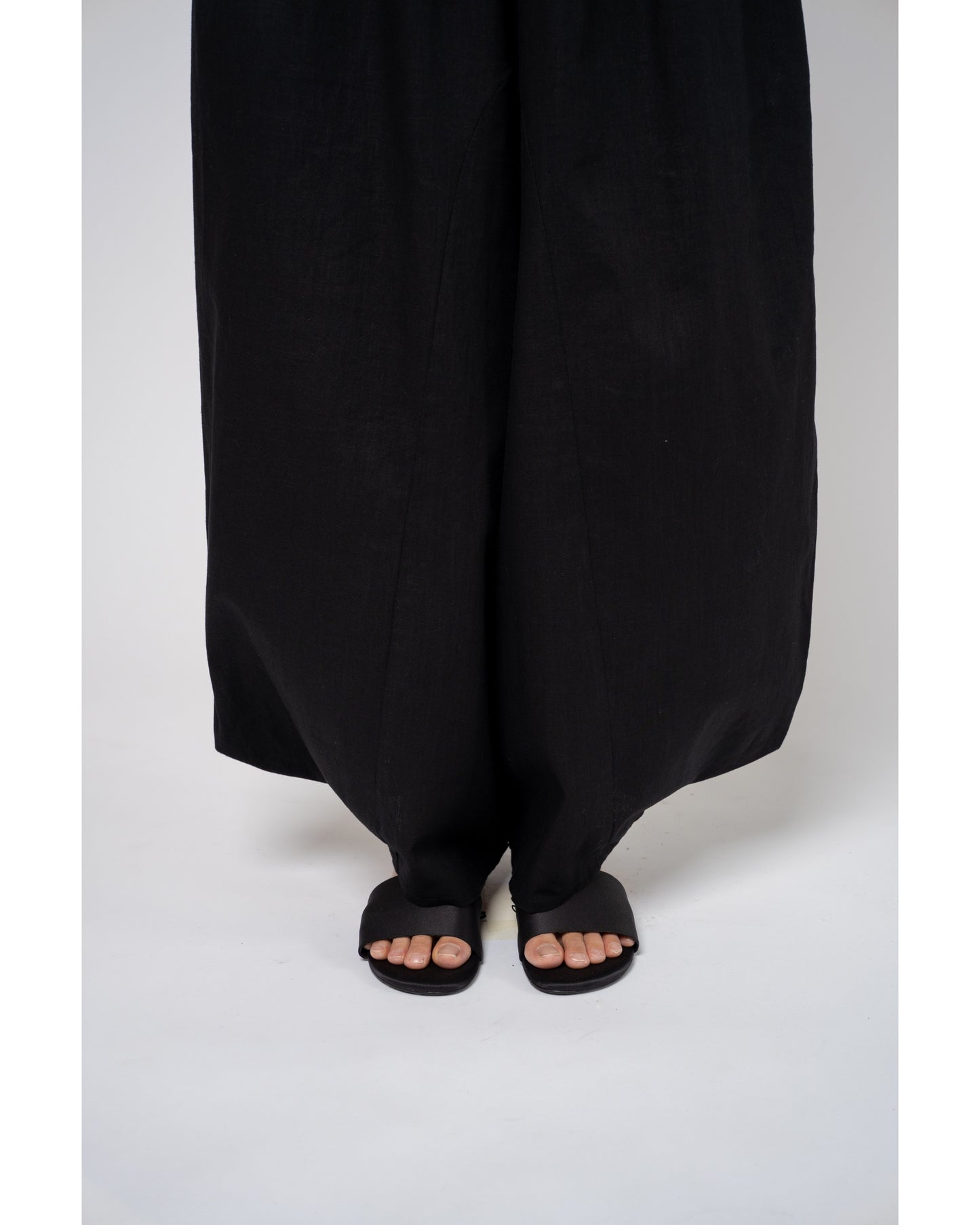 Takeshi Barrel Pants In Black