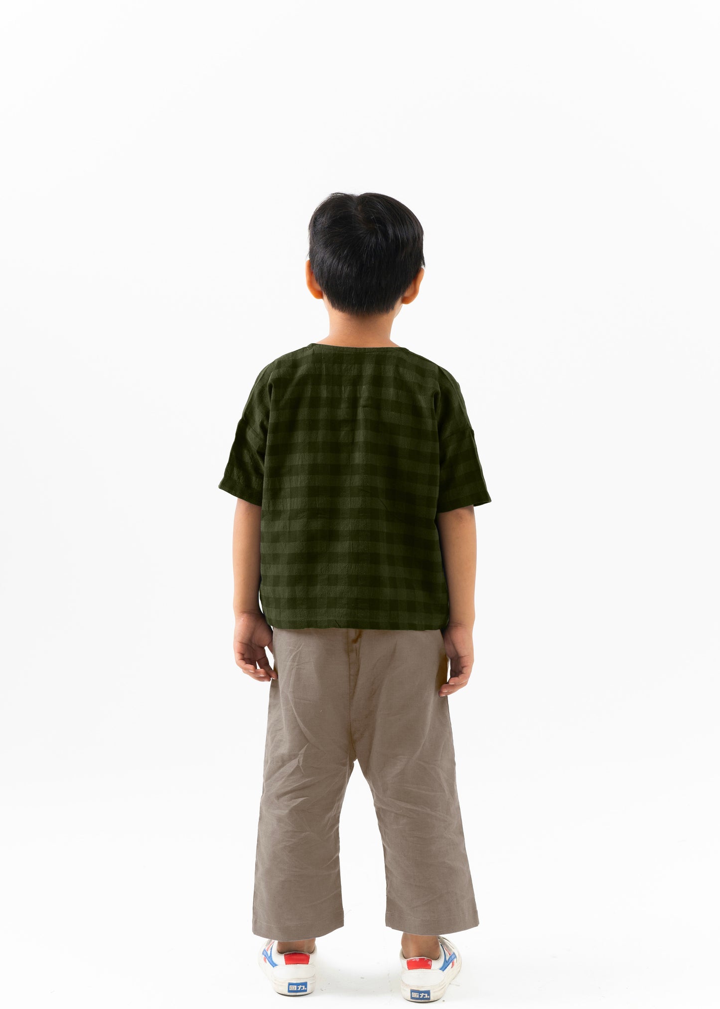 Amad In Olive