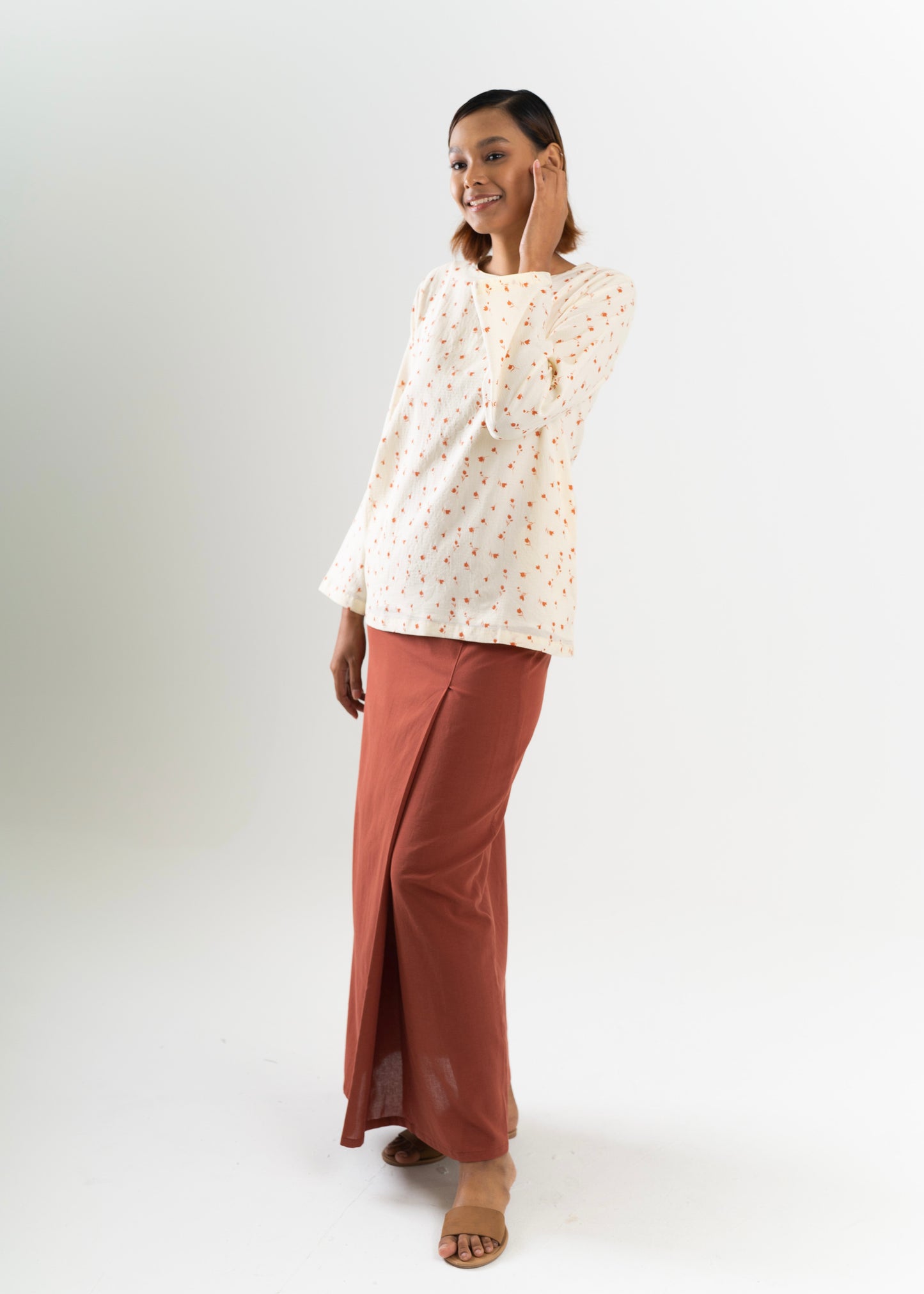 Kurung Nur In Coral