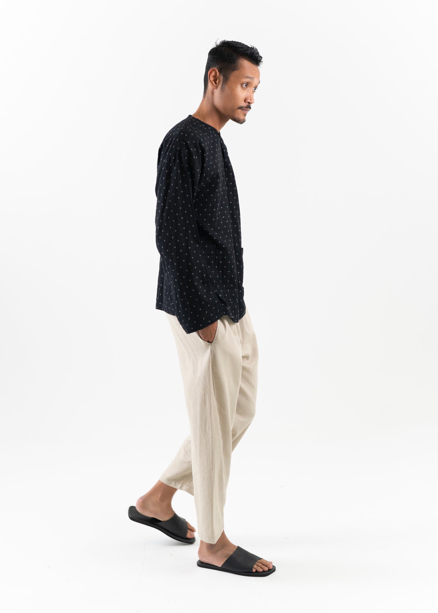 Anas Top In Black