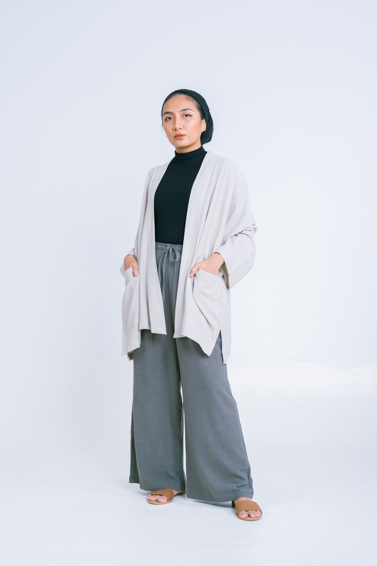 Mak Outer In Grey