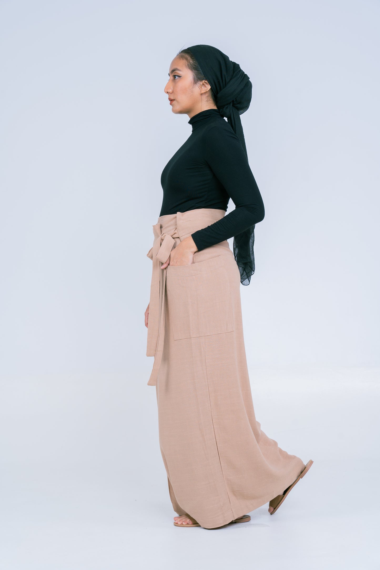 Besan Pareo In Brown