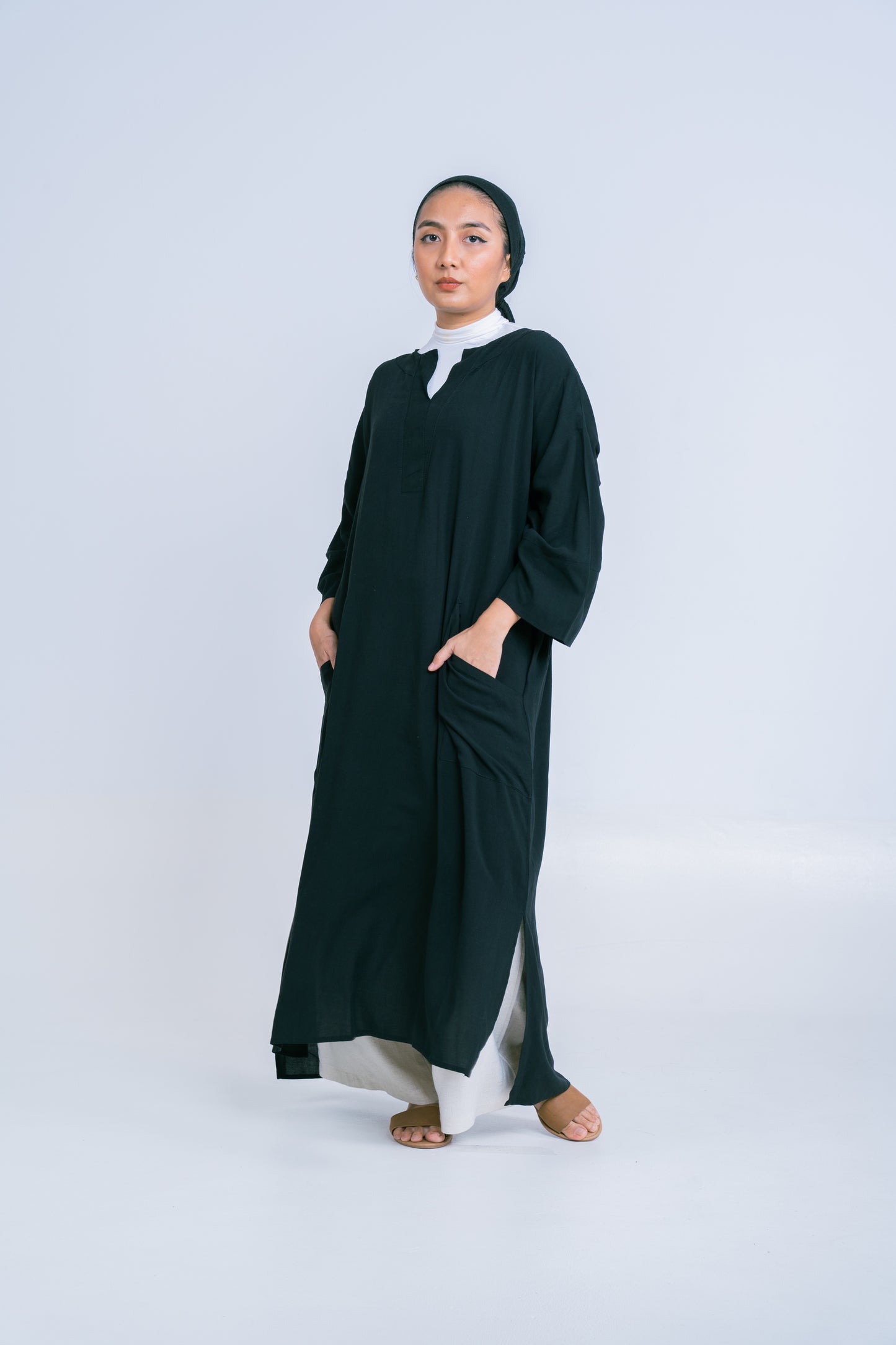 Menantu Dress In Black