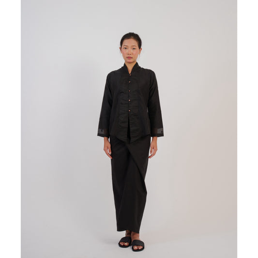 Yuki Kebaya Pendek Set in Black