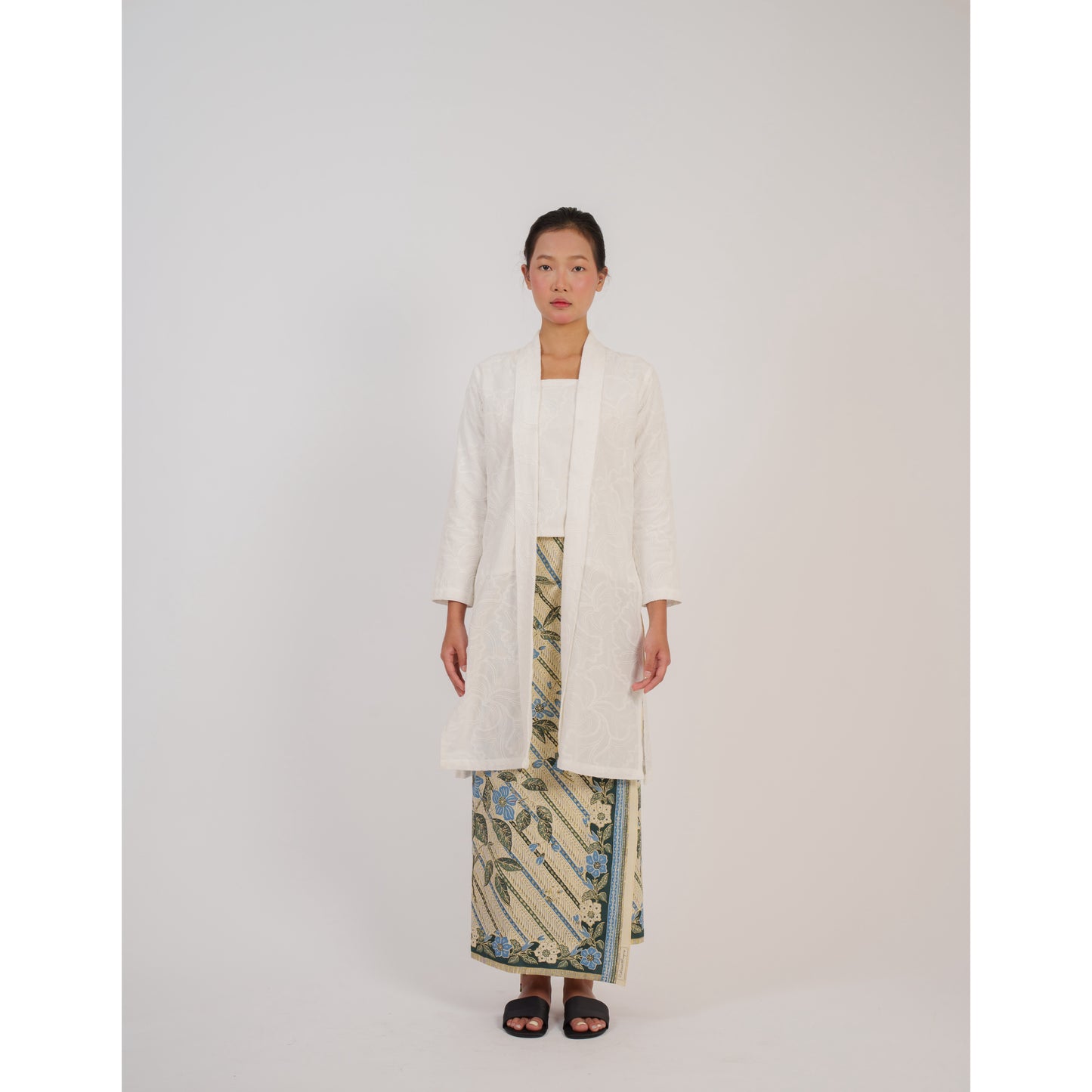 Mayang Kebaya X Pithecanthropus Bali Set in White