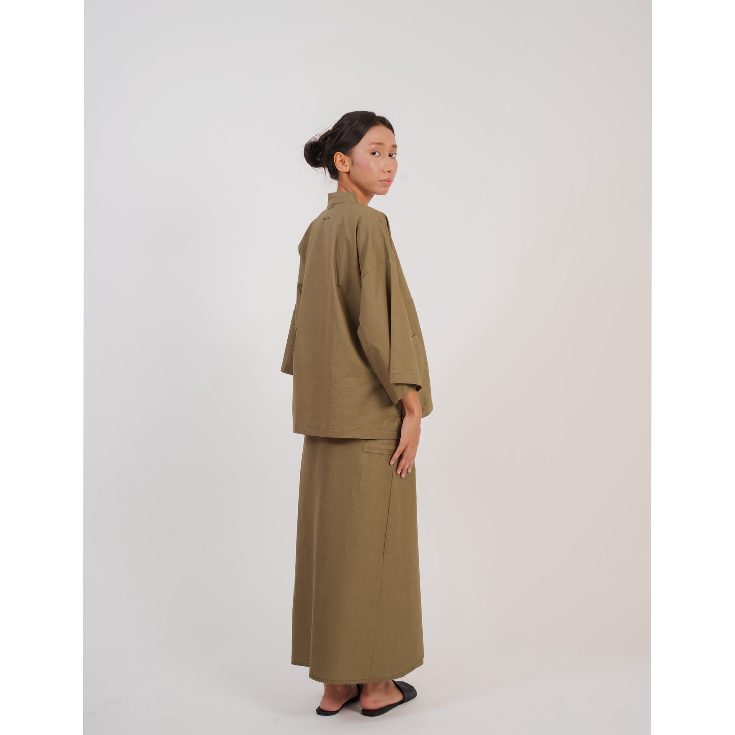 Kumo Kimono Set In Olive