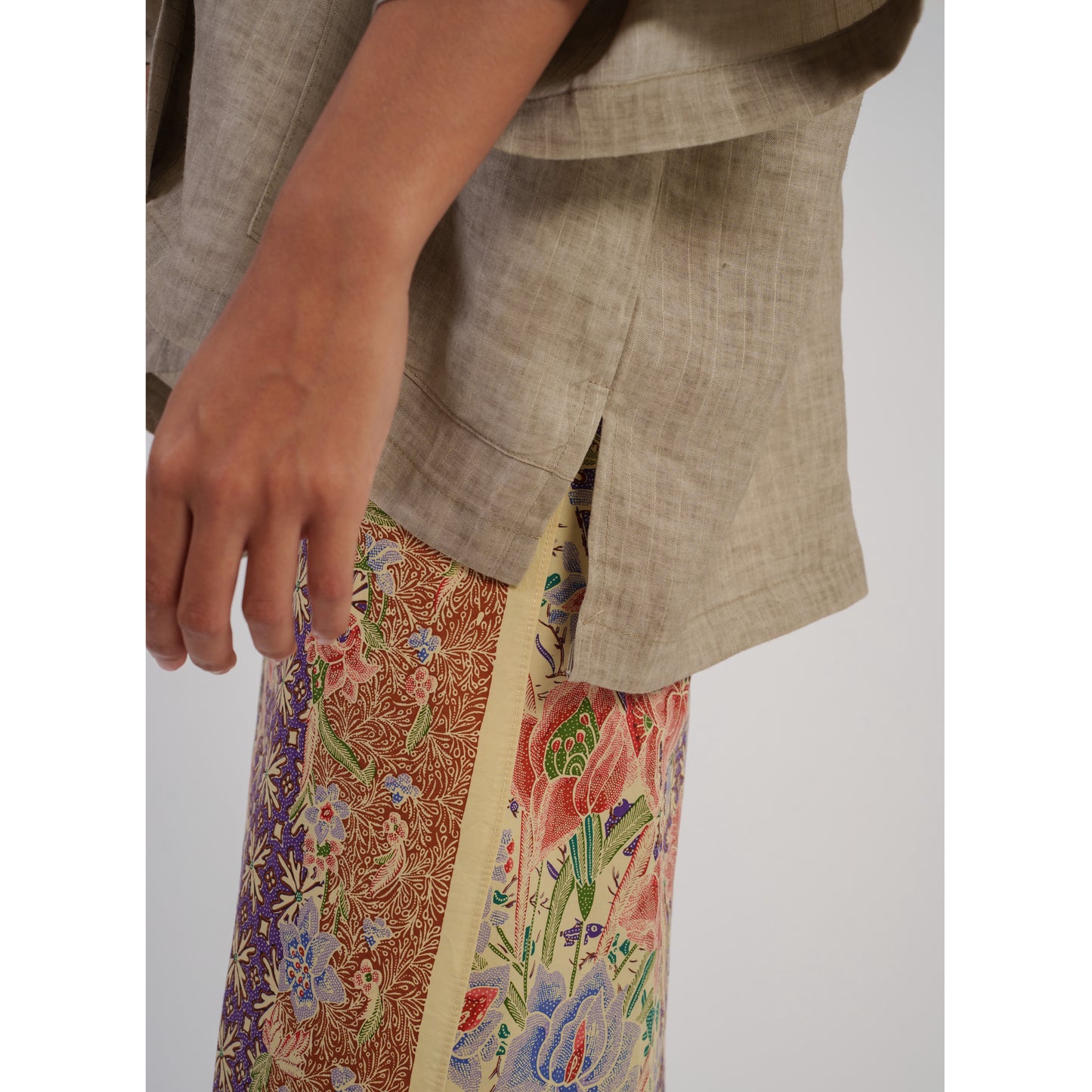 Mekar Kimono X Pithecanthropus Bali Set in Grey