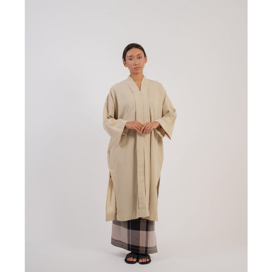 Miyabi Kebarung in Dots