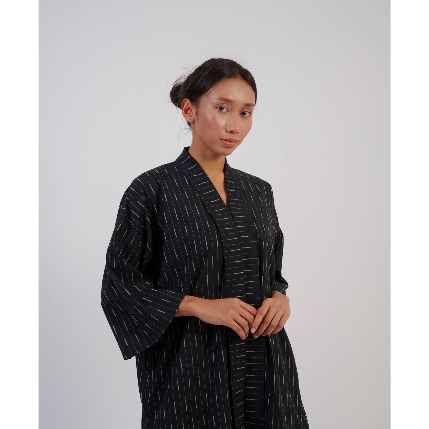 Renjana Kebarung Top in Black