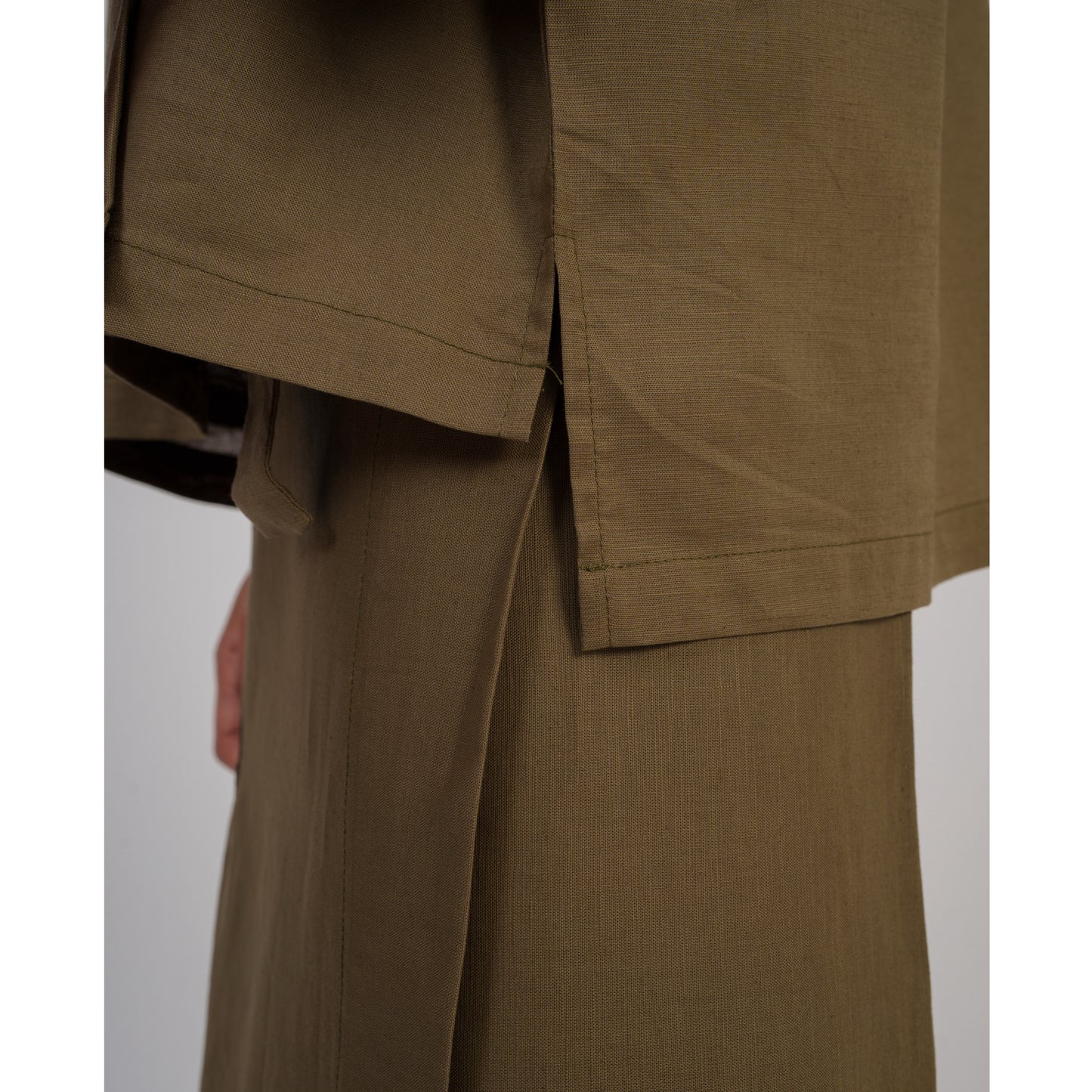 Kumo Kimono Set In Olive