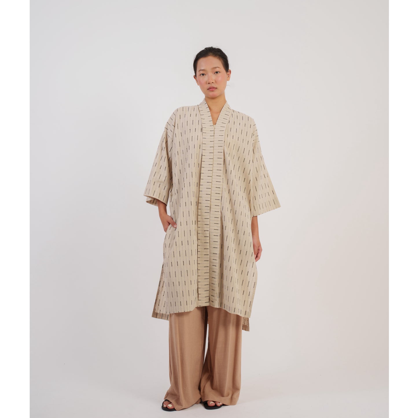 Renjana Kebarung Top in Ivory