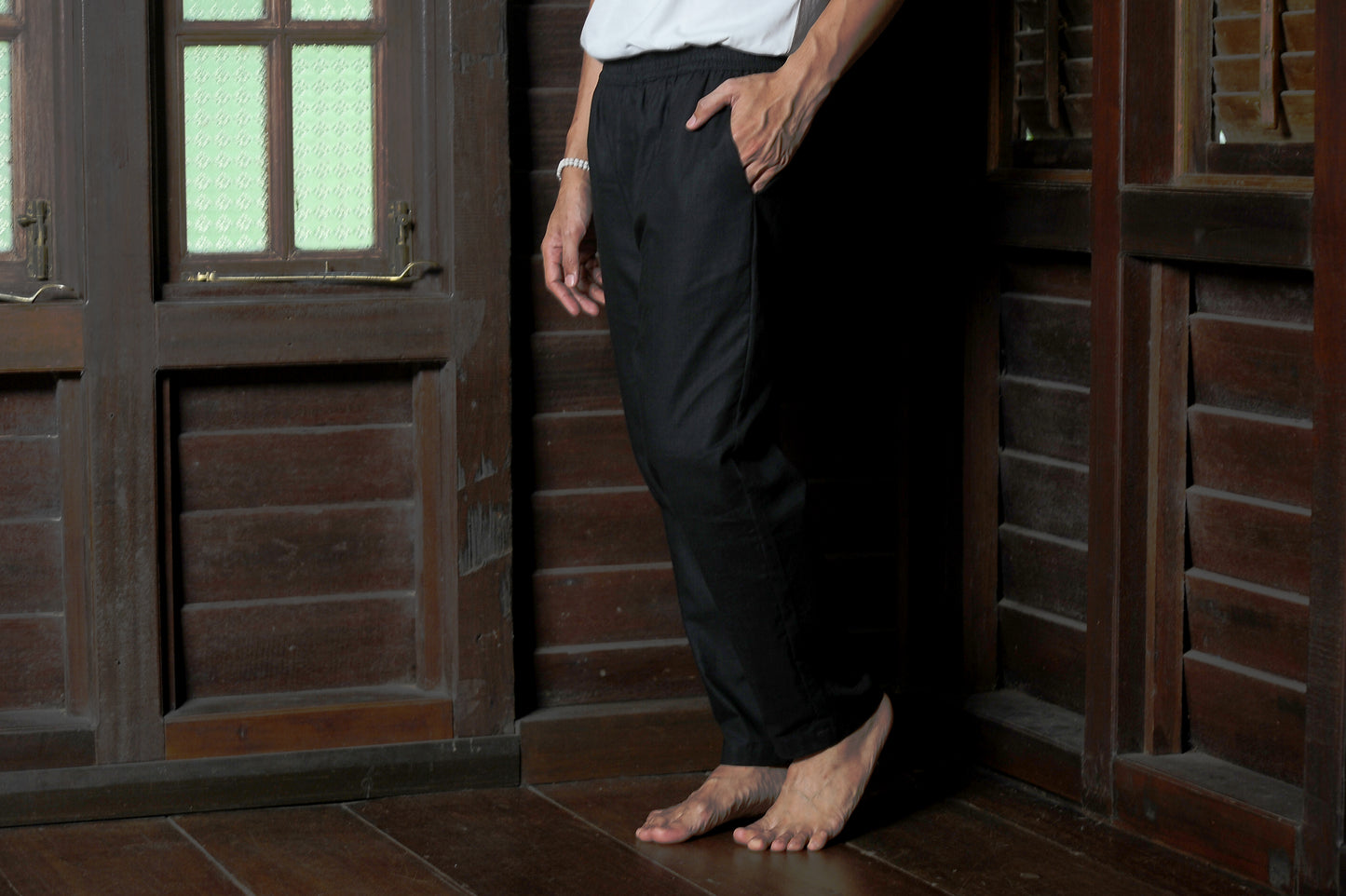 Takah Taper Pants in Black