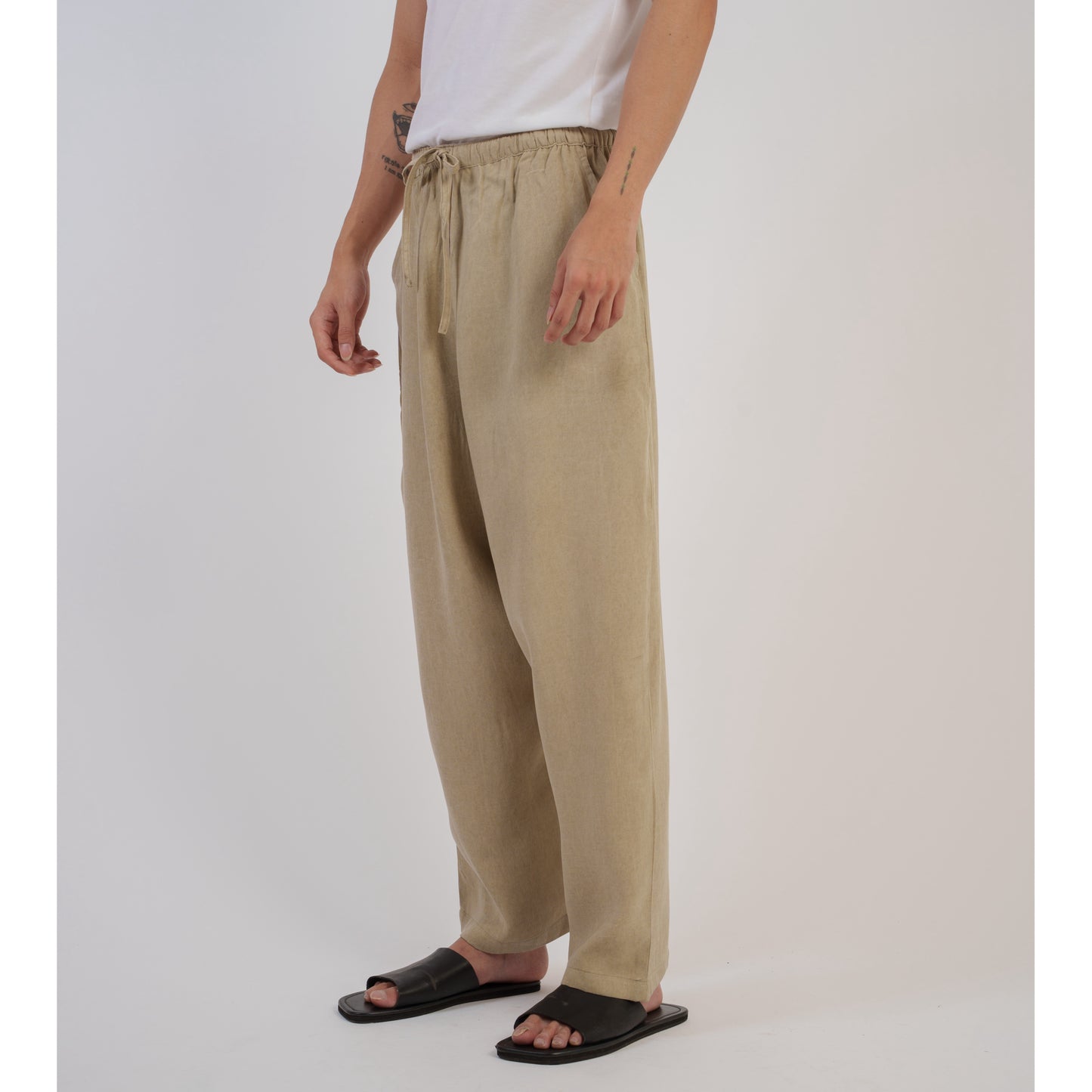 Nagi Pants in Taupe