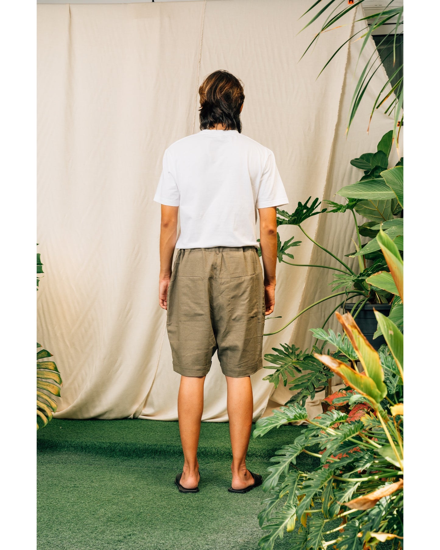Oka Shorts in Olive