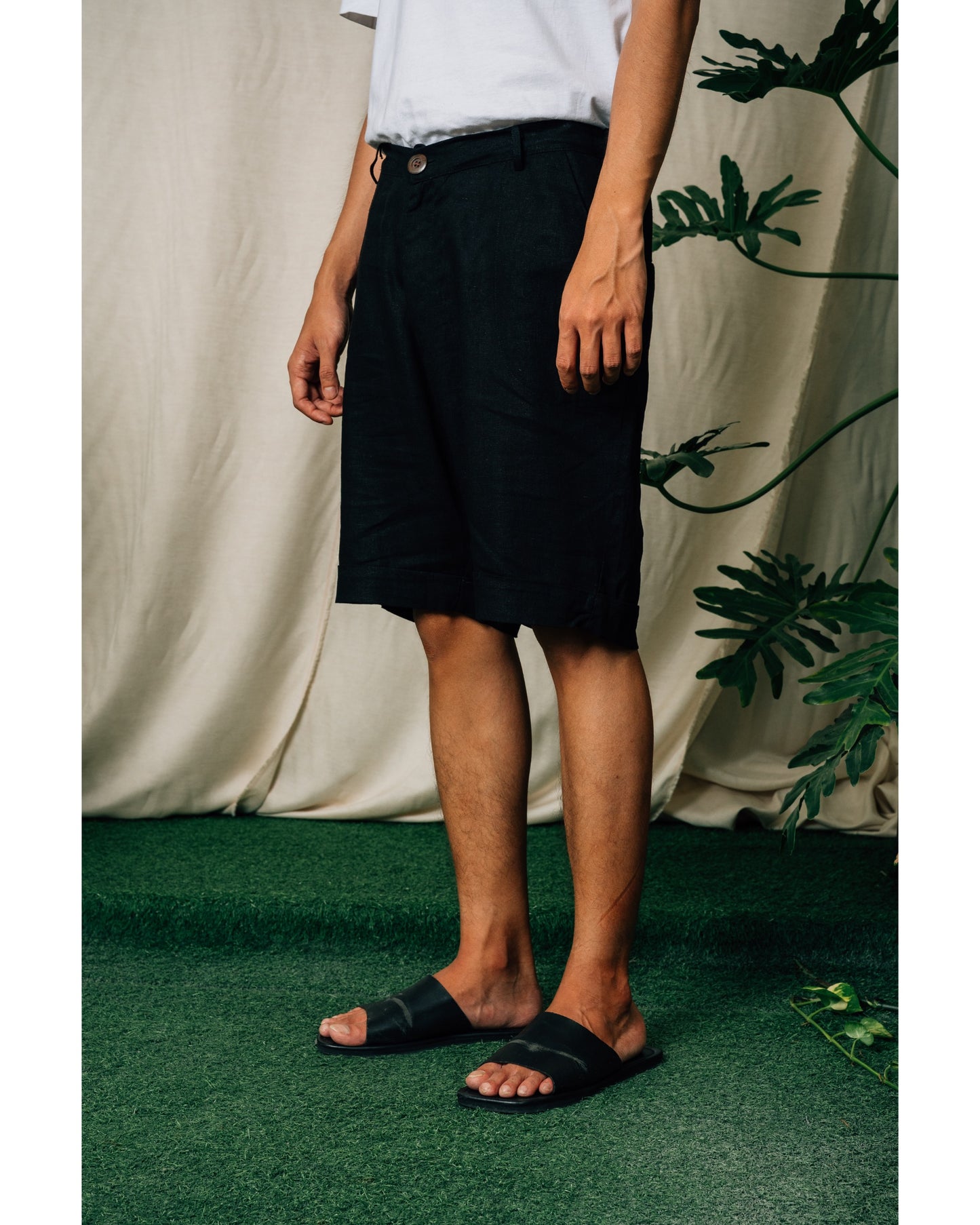 Oka Shorts in Black