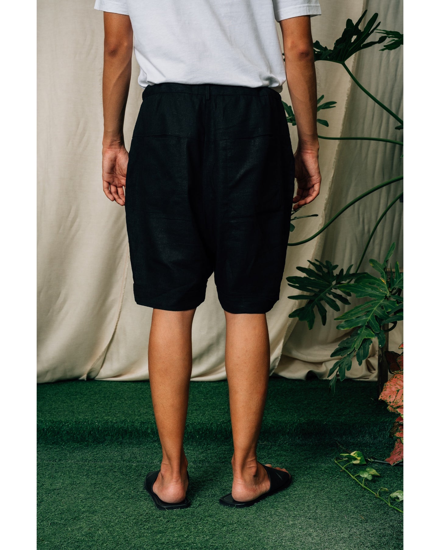 Oka Shorts in Black