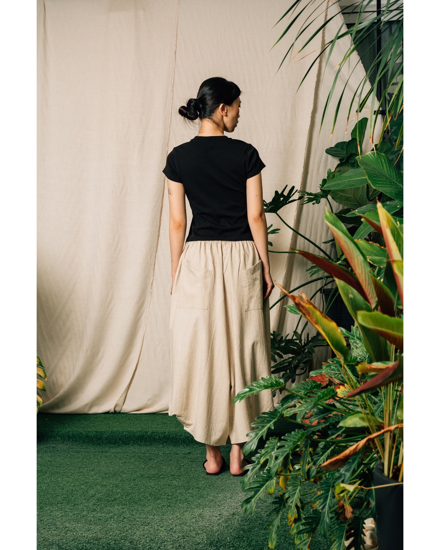 Ash Basic Women's Top in Black