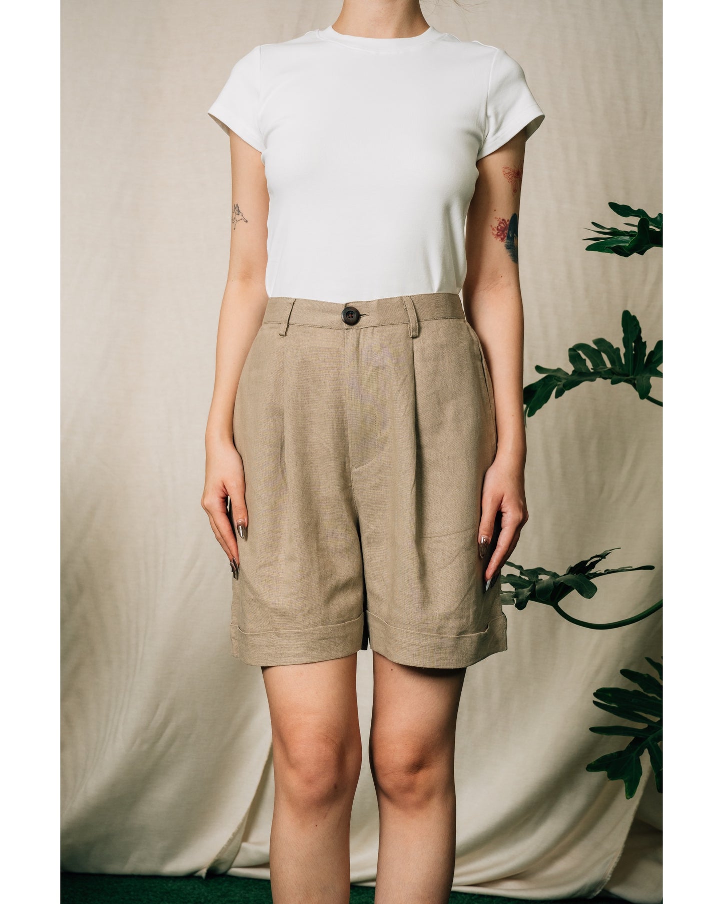 Kiri Shorts in Brown