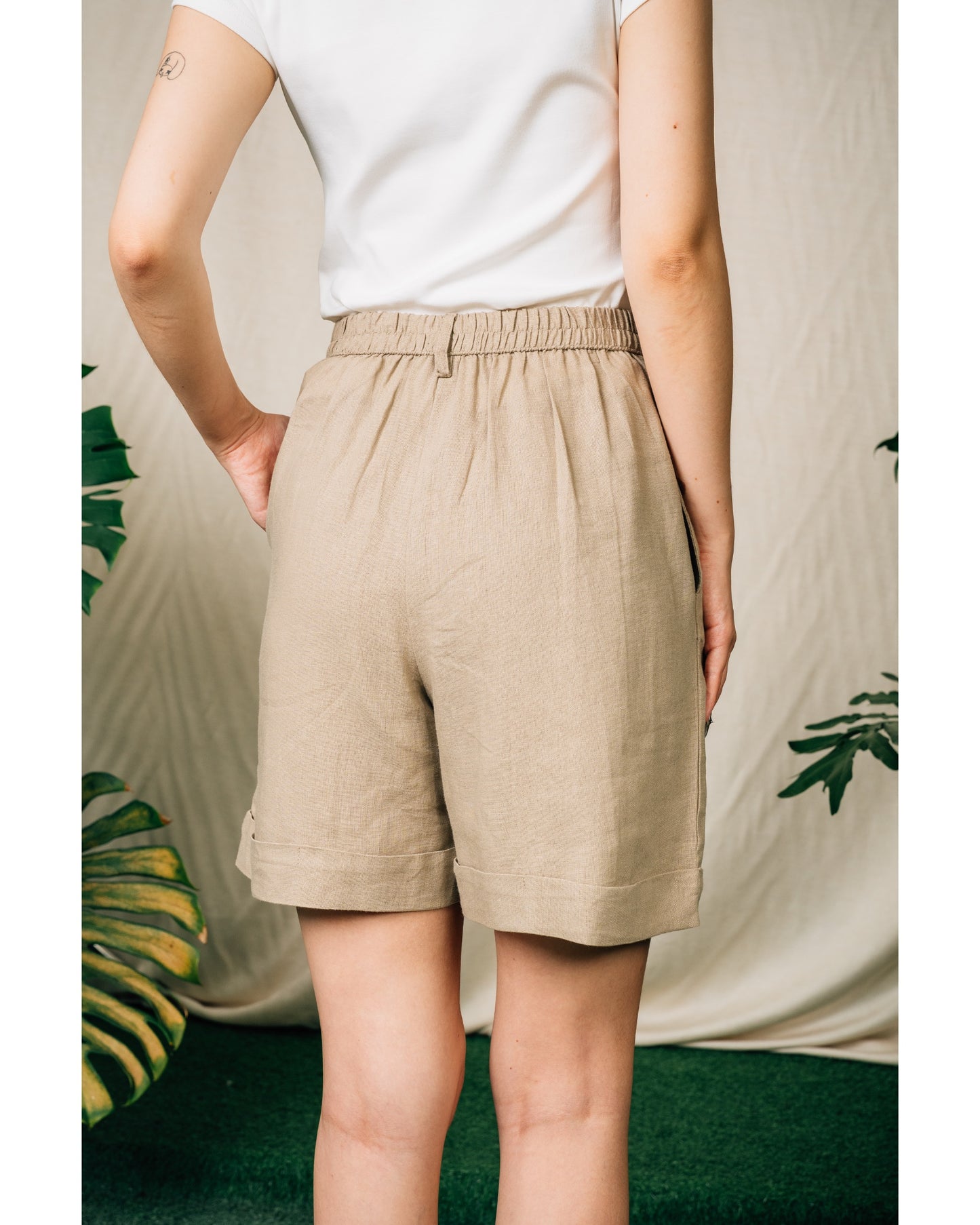 Kiri Shorts in Brown
