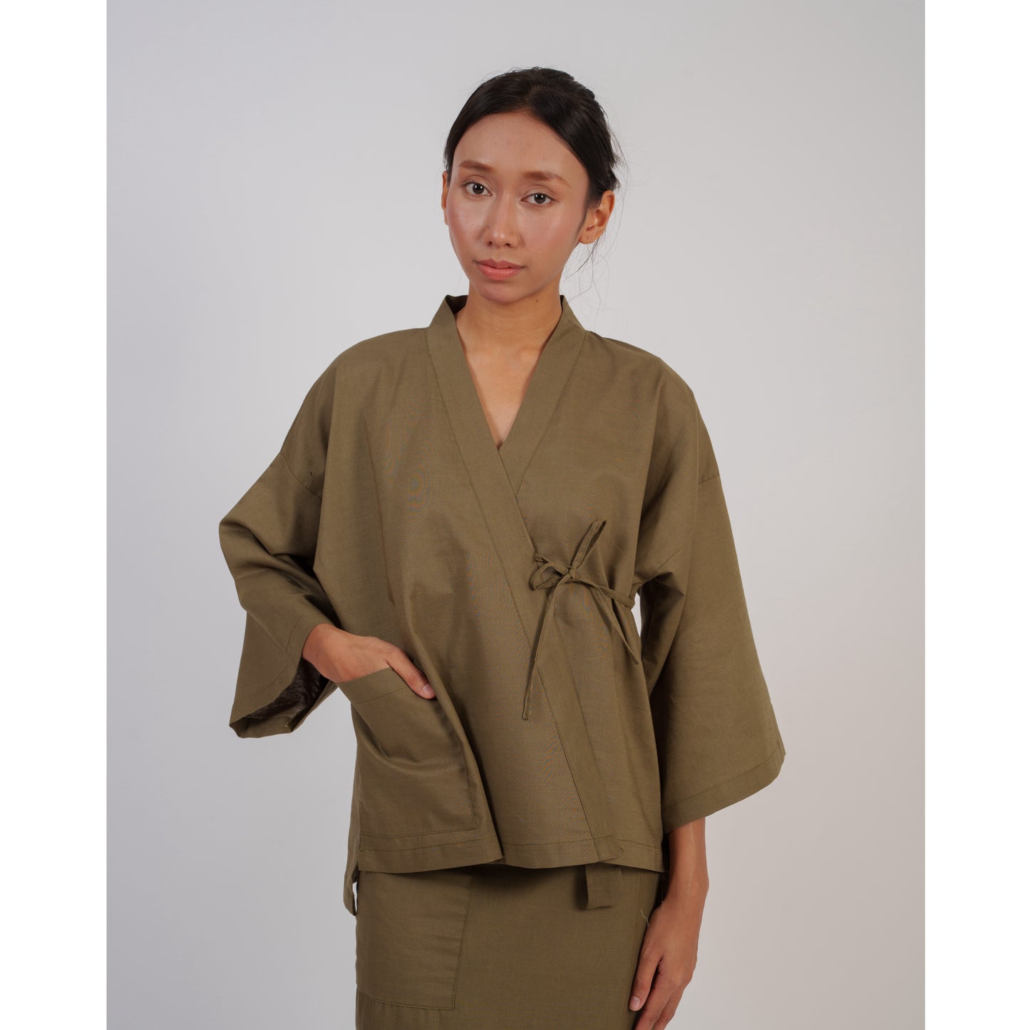 Kumo Kimono Set In Olive