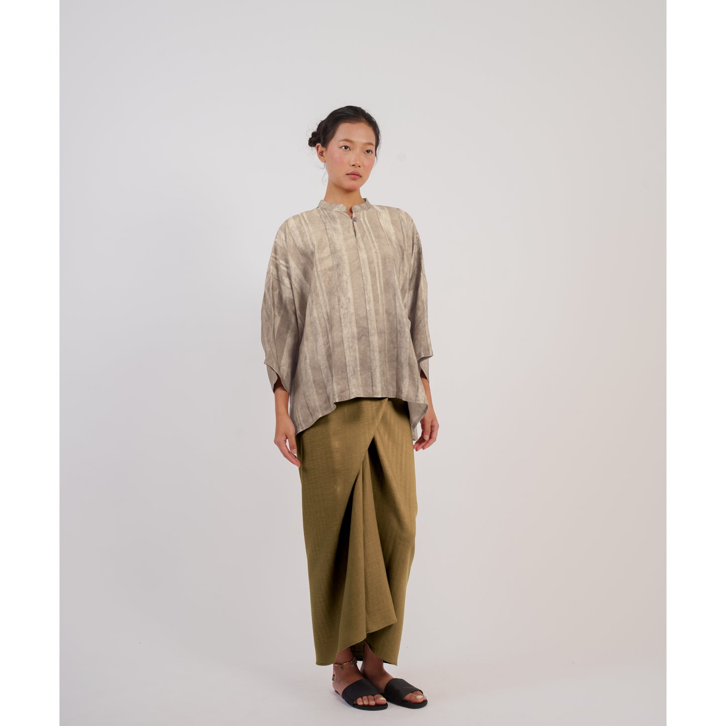 Tsuki Boxy Kurung Kedah in Ash