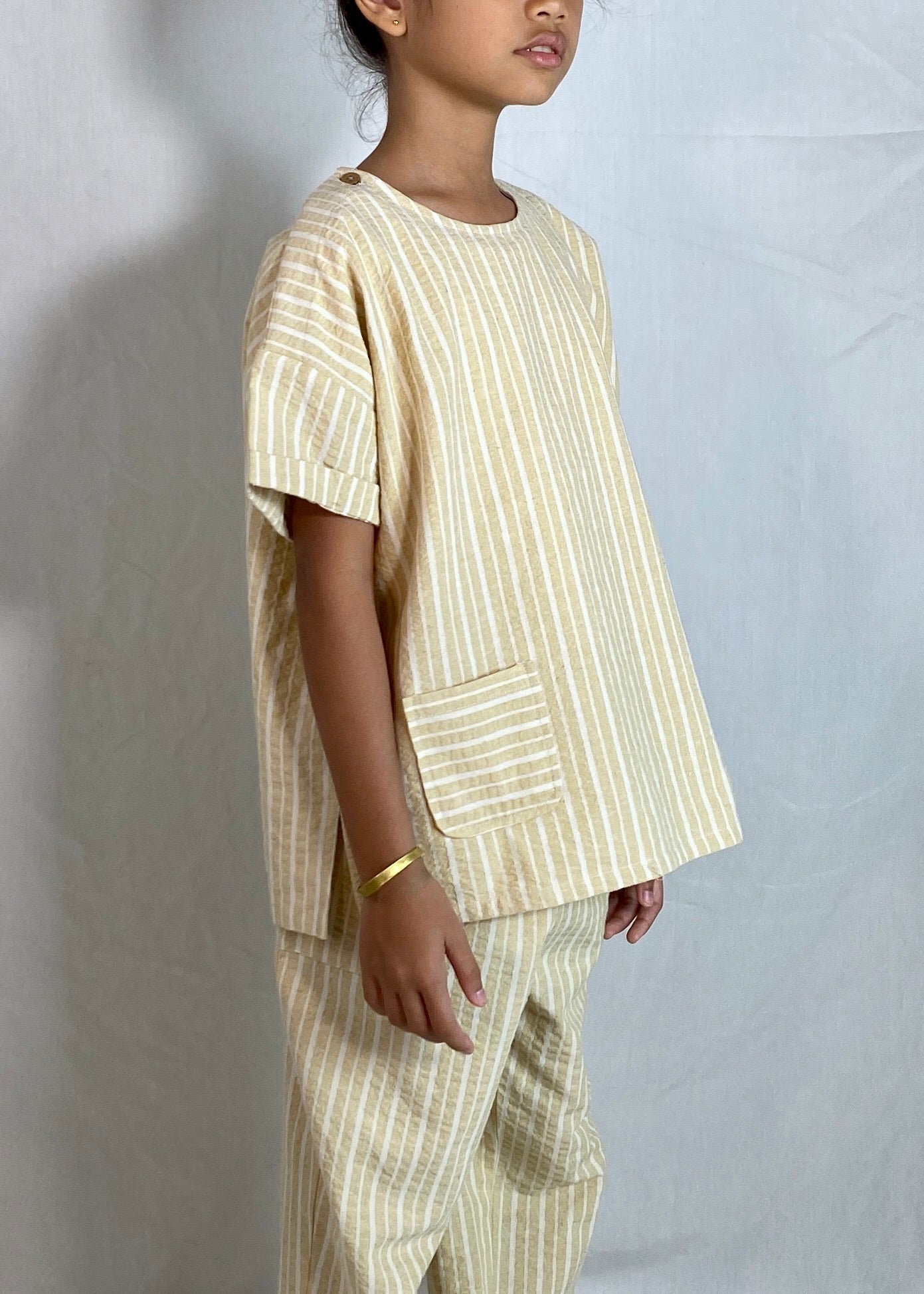 Riang Top In Striped Yellow