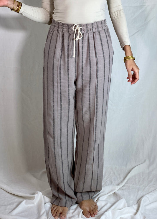 Gumbira Pants In Striped Grey