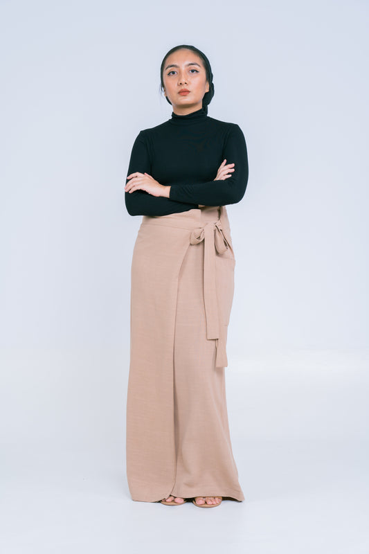 Besan Pareo In Brown